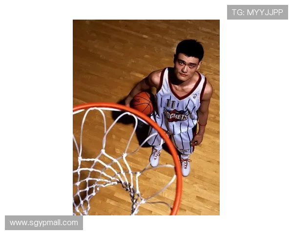 姚明的P图艺术：如何将篮球巨星的形象变得更加生动有趣